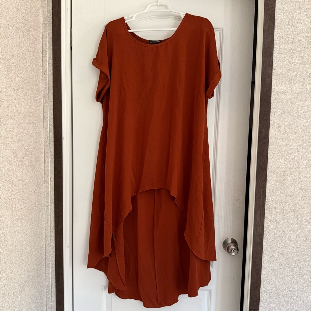 Cha Cha Vente Rust High Low Top